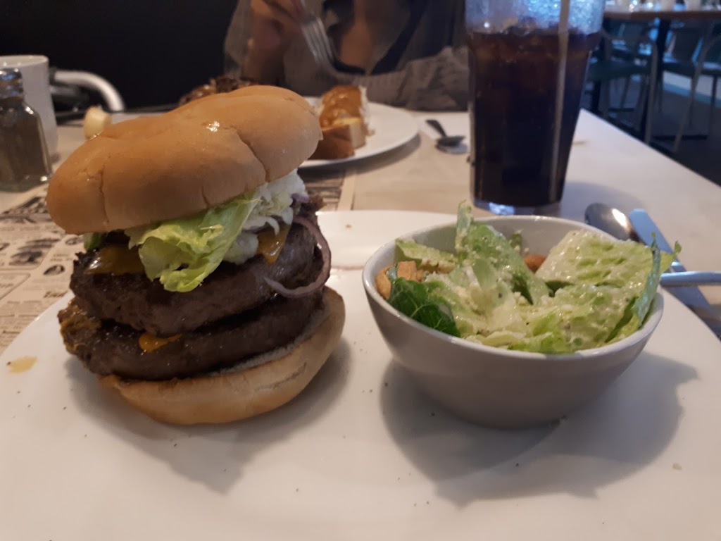 Alberts Family Restaurant | 10604 124 St, Edmonton, AB T5N 1S3, Canada | Phone: (780) 488-9096