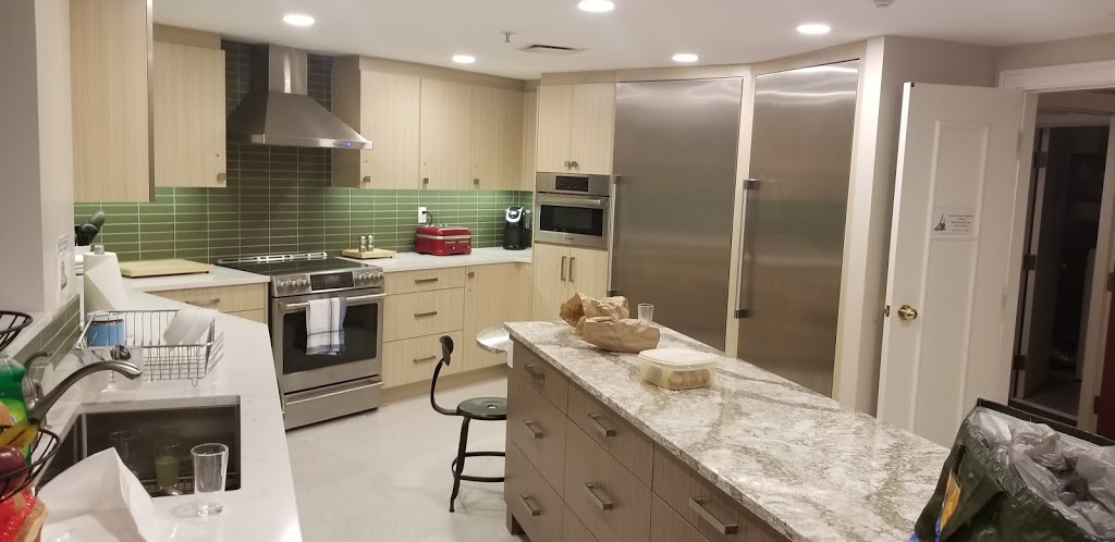 Ronald McDonald House | 407 Smyth Rd, Ottawa, ON K1H 8M8, Canada | Phone: (613) 737-5523