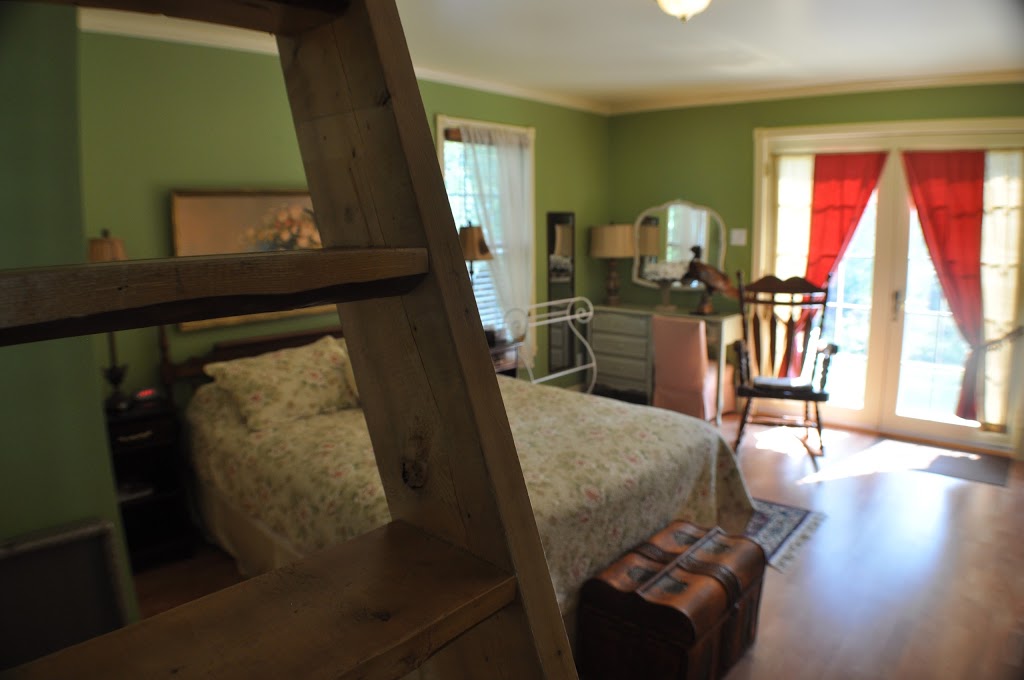 CHALET LE ST-OCTAVE | 22 Rue Farley, Dosquet, QC G0S 1H0, Canada | Phone: (418) 728-2419