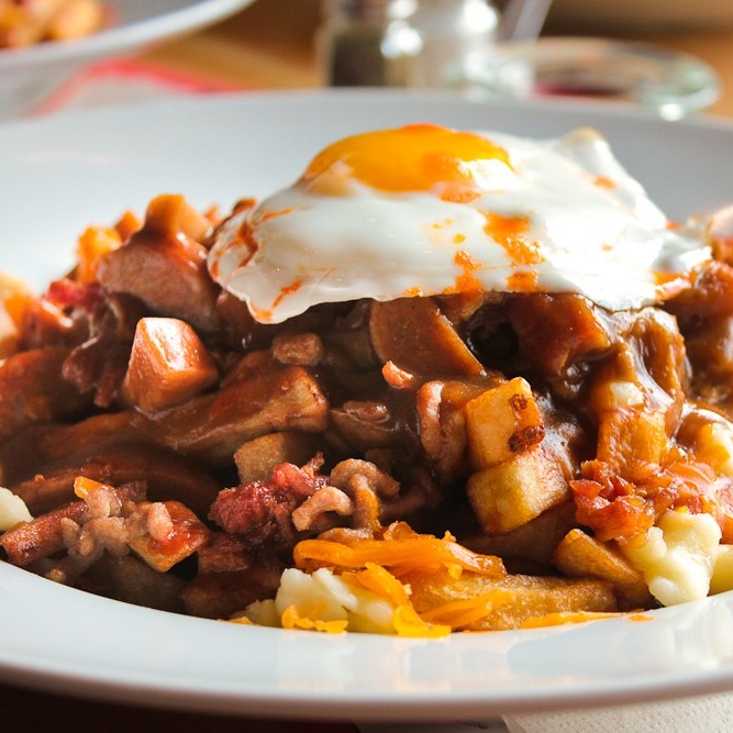 POUTINEVILLE TRENTON | 34 Monogram Pl, Trenton, ON K8V 5P8, Canada | Phone: (613) 955-8814