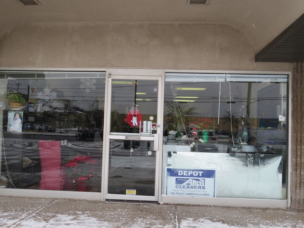 Fine Tailors | 98 Niagara St, St. Catharines, ON L2R 4L4, Canada | Phone: (905) 646-6361