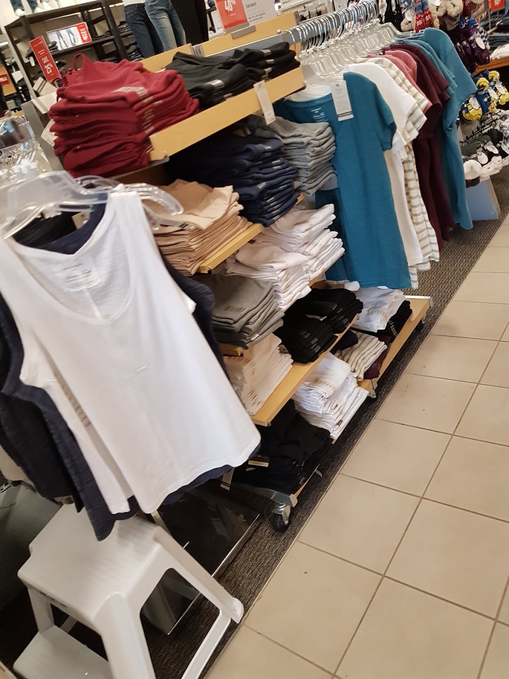 Marks | 1329 Main St, North Vancouver, BC V7J 3J7, Canada | Phone: (604) 924-0712