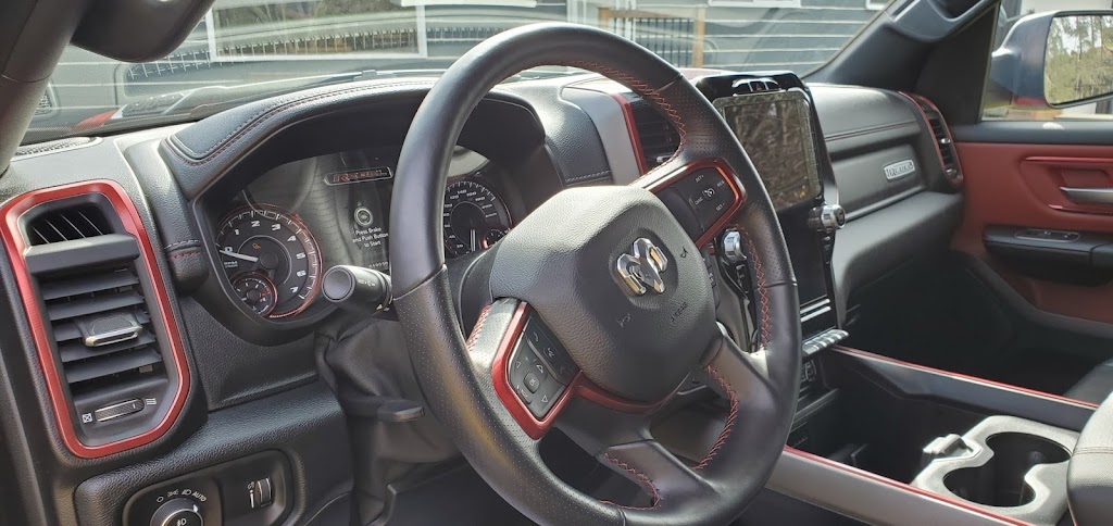 Louies Car Care | 14367 ON-118, Haliburton, ON K0M 1S0, Canada | Phone: (705) 455-7018