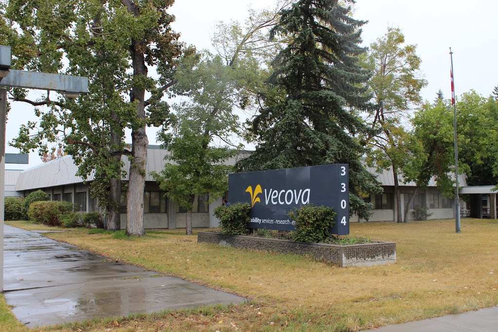 Vecova Recreation Centre | gym | 3304 33 St NW, Calgary, AB T2L 2A6, Canada | 4032842231 OR +1 403-284-2231
