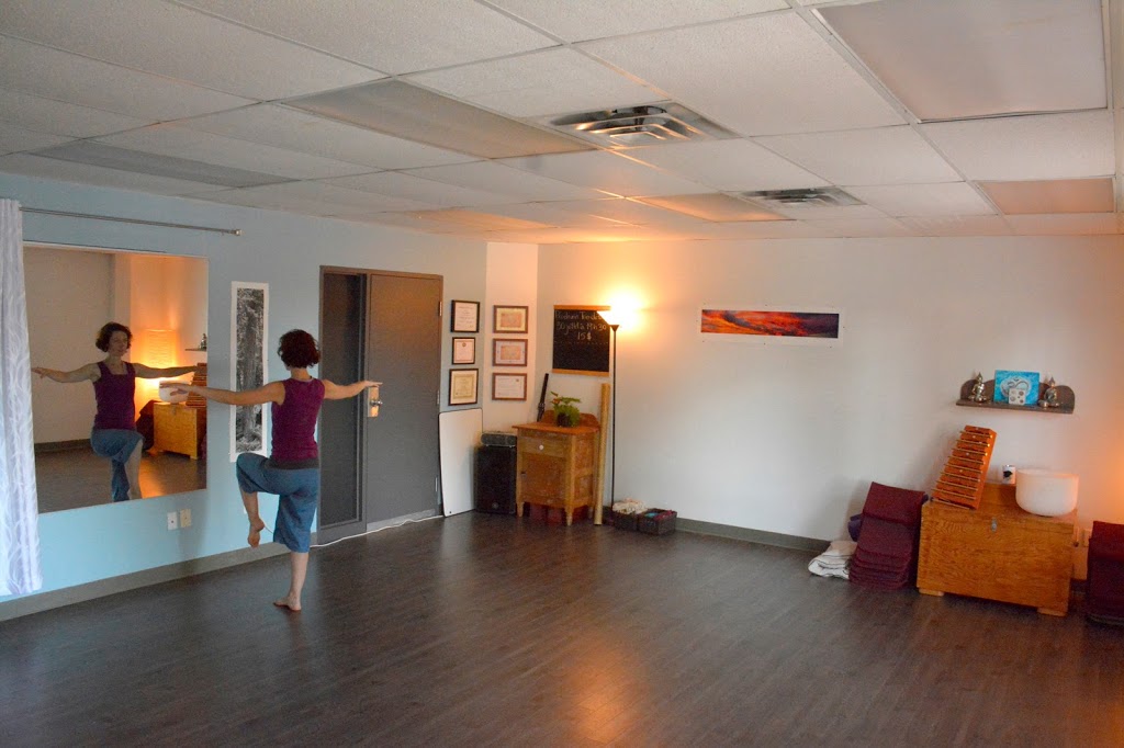 École De Yoga Shantaya De Sorel-Tracy | 201 Rue Robillard local 204, Sorel-Tracy, QC J3P 8C7, Canada | Phone: (450) 743-4566
