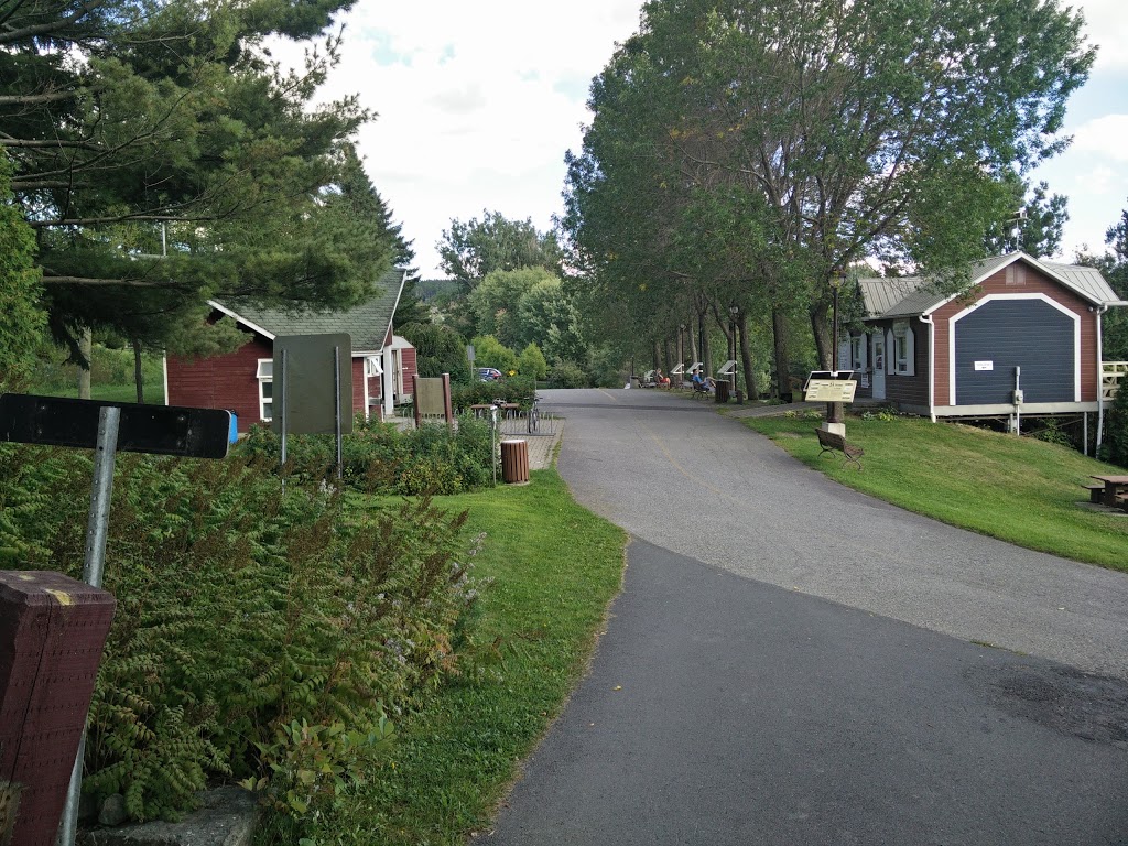 Halte du Pont-Couvert | Saint-Georges, QC G5Z 1G6, Canada