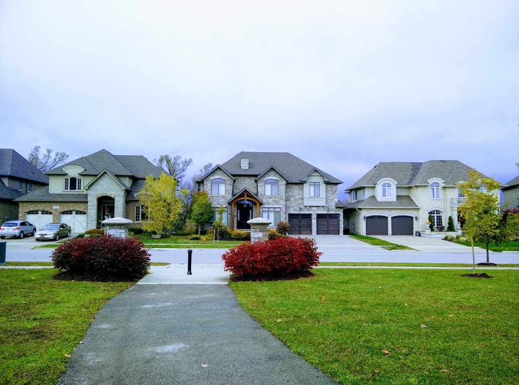 Carriage Crossing Park | 328 Deerfoot Trail, Waterloo, ON N2K 0B4, Canada