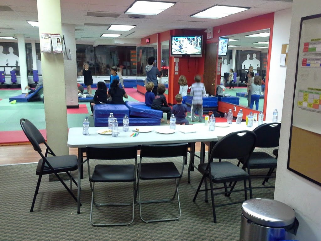 Evoke Martial Arts & Kickboxing | 1669 Bayview Ave #200, East York, ON M4G 3C1, Canada | Phone: (416) 440-2828