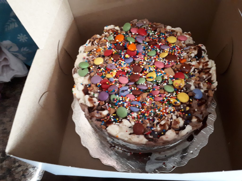 Dueys Ice Cream | 242 Colborne St W, Brantford, ON N3T 1L9, Canada | Phone: (519) 753-2400
