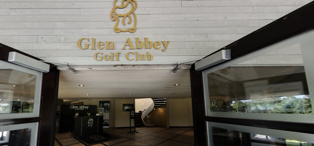 RoboGolfPro Bay Street Academy | 1333 Dorval Dr, Oakville, ON L6M 4G2, Canada | Phone: (416) 483-8333