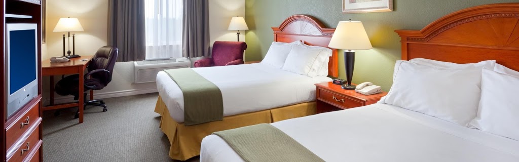 Holiday Inn Express & Suites 1000 Islands - Gananoque | 777 King St E, Gananoque, ON K7G 1H3, Canada | Phone: (613) 382-8338