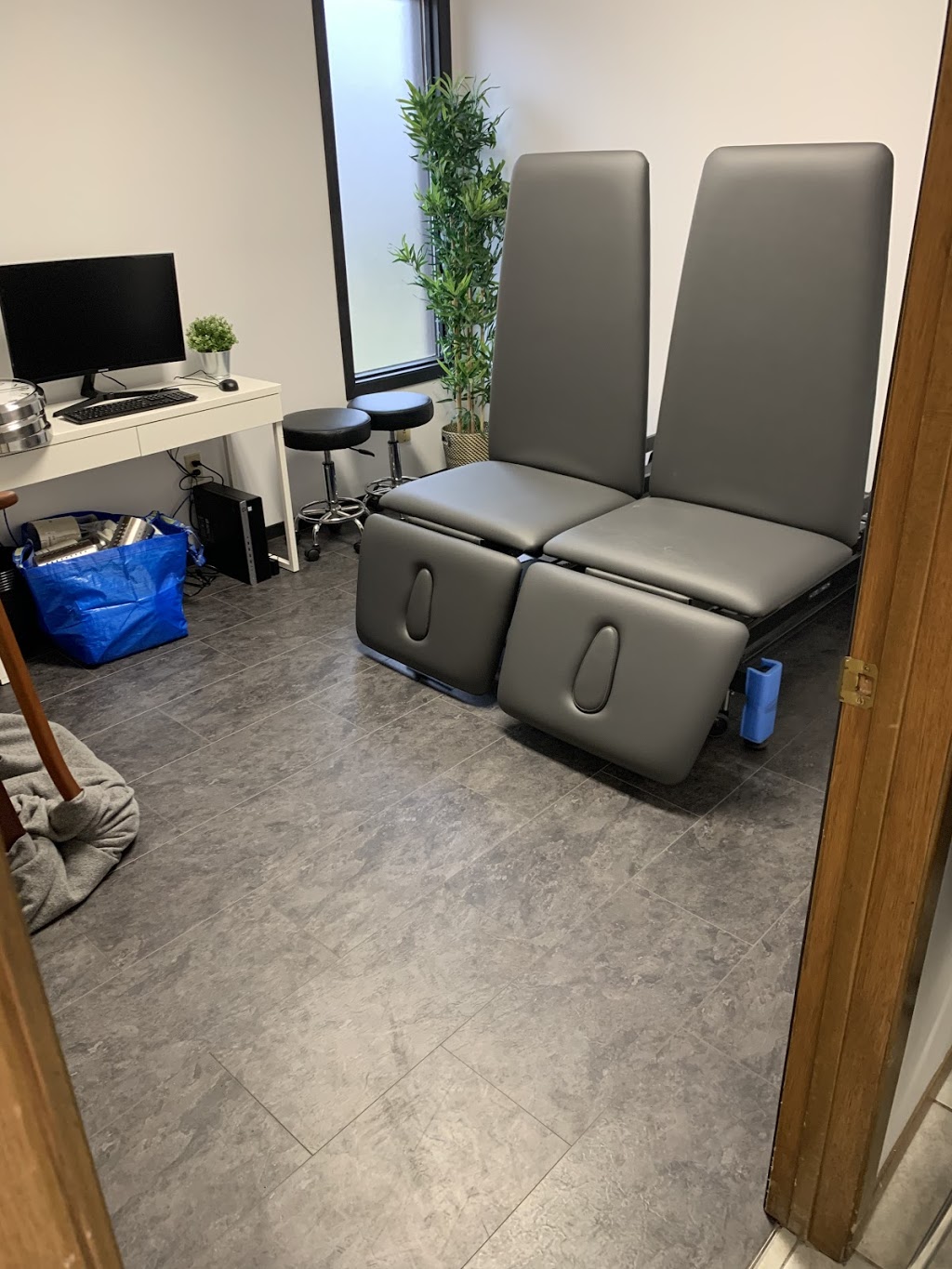 Cobblestone Medicine and Rehab - Burford | 3 Maple Ave N, Burford, ON N0E 1A0, Canada | Phone: (519) 442-2237
