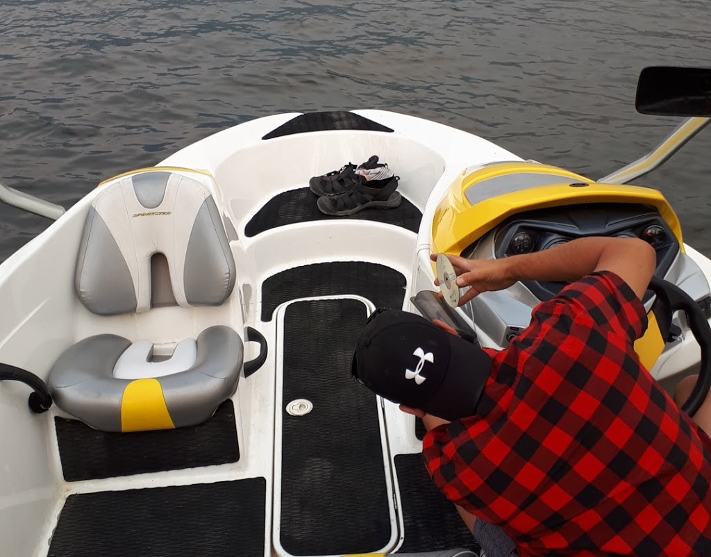 Skaha Lake Marina and Slips Restaurant | 3895 Lakeside Rd, Penticton, BC V2A 0A5, Canada | Phone: (250) 770-0747
