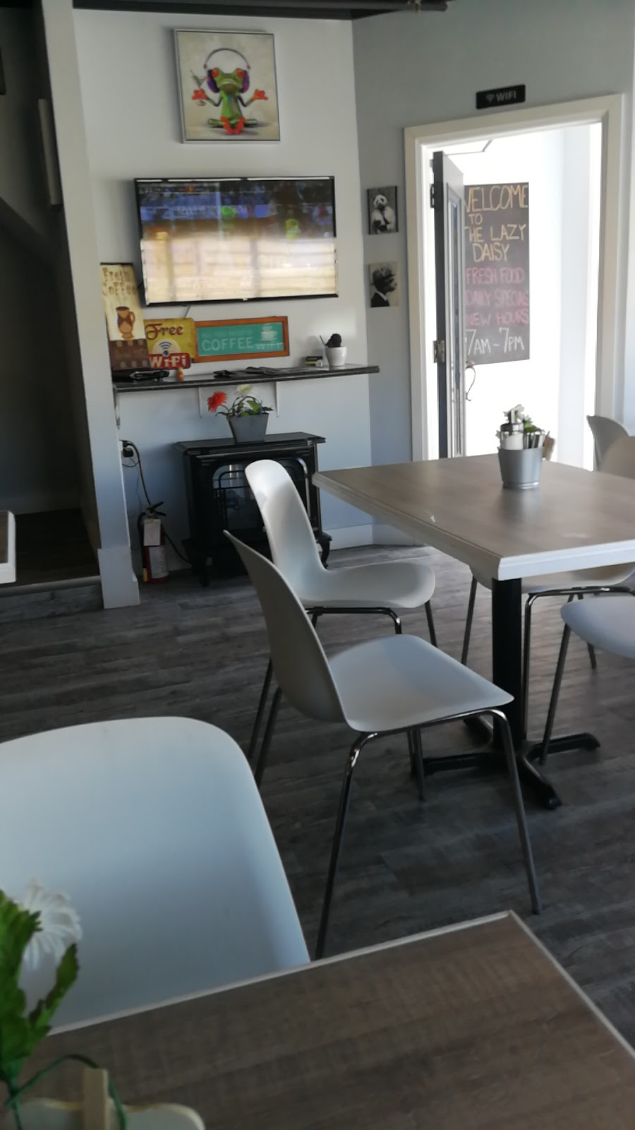 The Lazy Daisy Cafe | 320 Harry Walker Pkwy N Unit 1, Newmarket, ON L3Y 7B4, Canada | Phone: (905) 898-6551