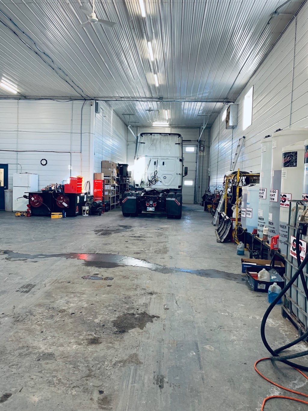 S and S Transport Ltd. | 46 Don Valley Pkwy, Oakbank, MB R0E 1J0, Canada | Phone: (204) 257-9999