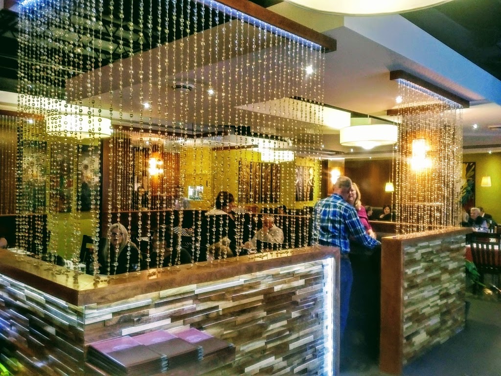 Restaurant Emeraude Bangkok | 413 Avenue Bourke, Dorval, QC H9S 3W8, Canada | Phone: (514) 538-6628