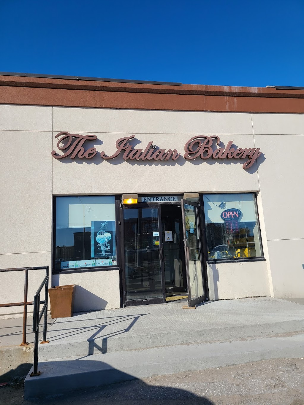Fuda Italian Bakery | 200 Wellington St W, Barrie, ON L4N 1K9, Canada | Phone: (705) 737-3434