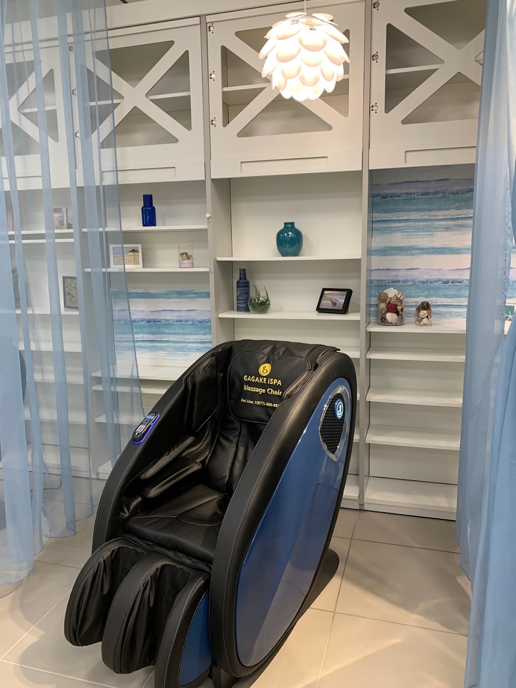 GAGAKE iSPA Lounge / Massage chair | 1 Outlet Collection Way #612, Edmonton, AB T9E 1J5, Canada | Phone: (877) 688-8810