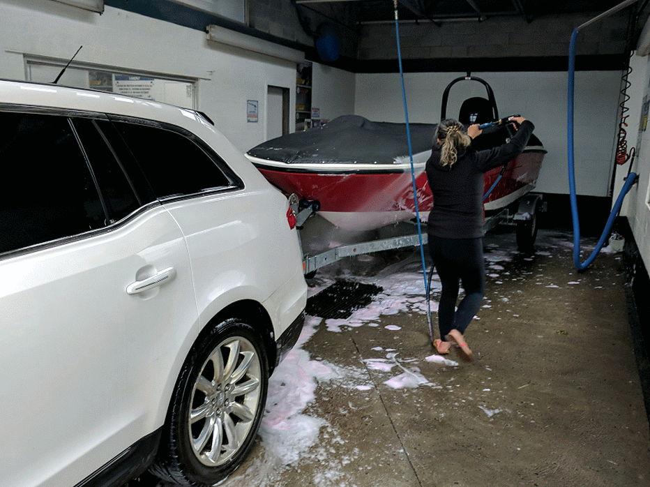 Lave Auto Libre Service Vimont Self Serve Carwash Montréal /Lava | 2257 Boulevard des Laurentides, Laval, QC H7K 2J3, Canada | Phone: (450) 967-7967