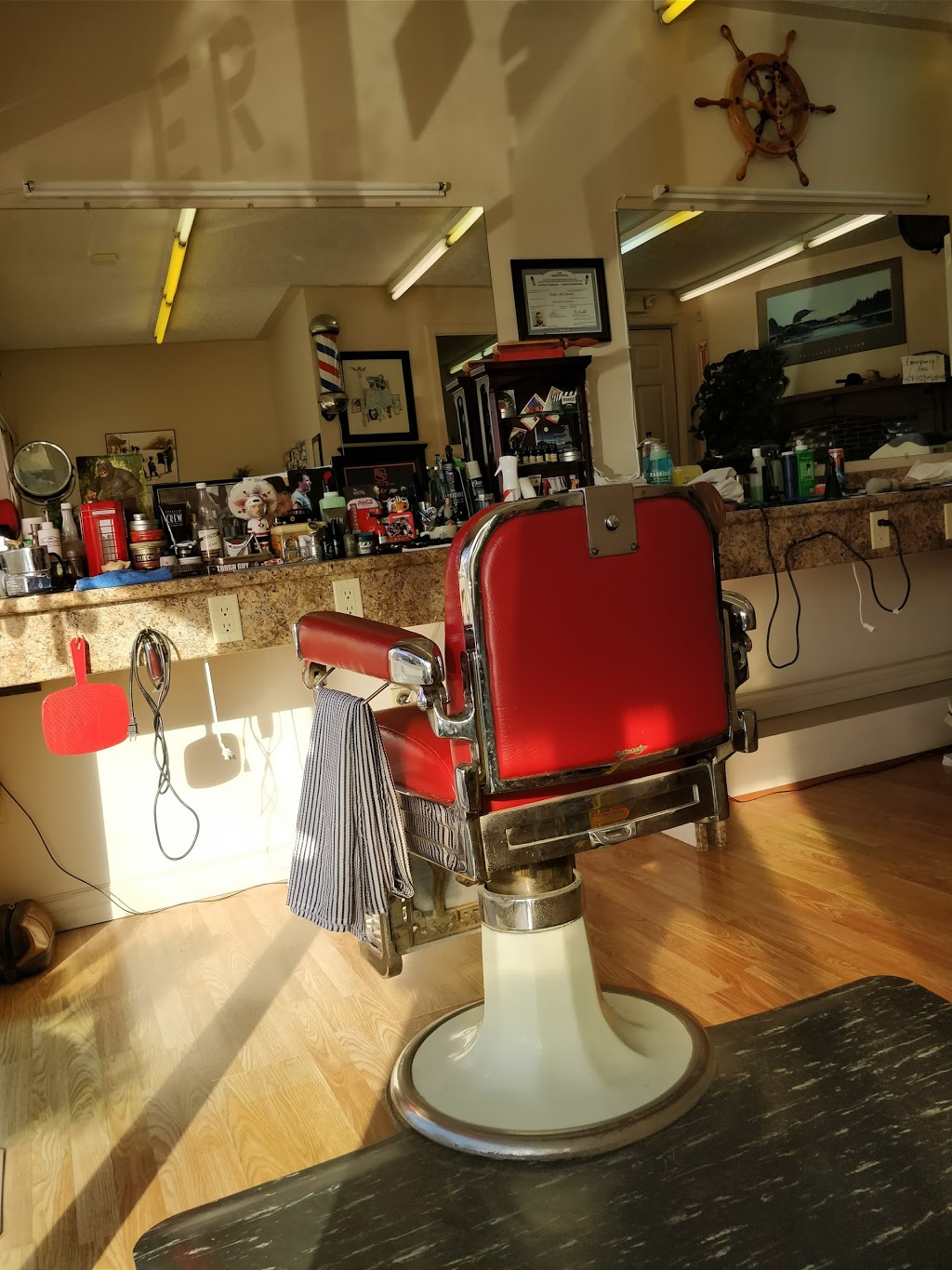 Irishtown Barber Shop | hair care | 77 Prince Albert Rd, Dartmouth, NS B2Y 1M1, Canada | 9024635412 OR +1 902-463-5412
