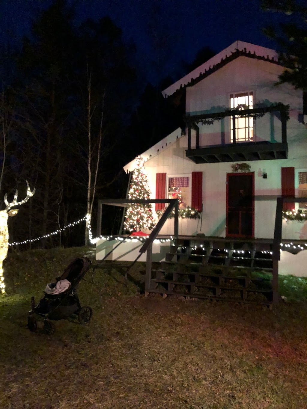 Holiday in the Hills | 10500 Russell Rd, Port Perry, ON L9L 1B3, Canada | Phone: (905) 985-2760