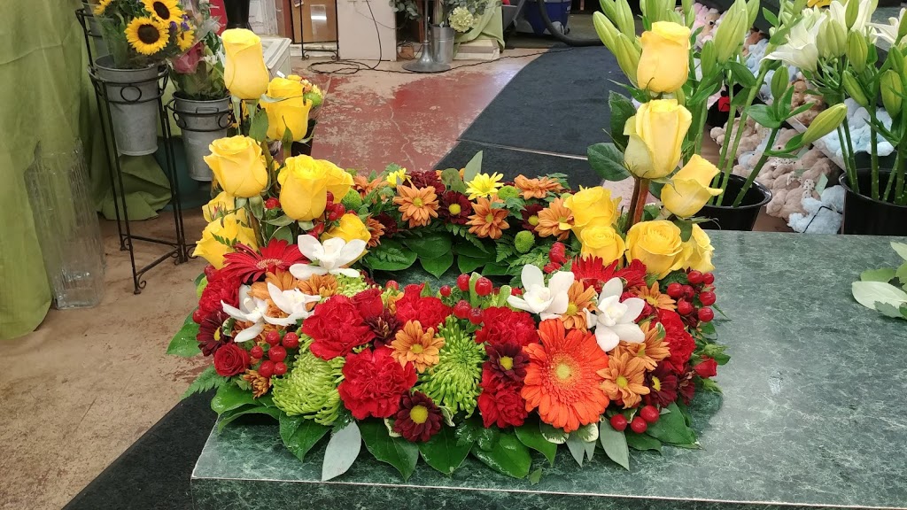 Nicol Florist | 846 Colborne St, Brantford, ON N3S 7H5, Canada | Phone: (519) 752-3142