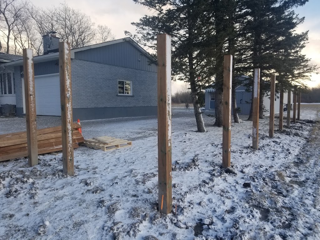 Countryside Fencing | 9 Joshua Ct #2, Welland, ON L3C 7E3, Canada | Phone: (905) 651-4236