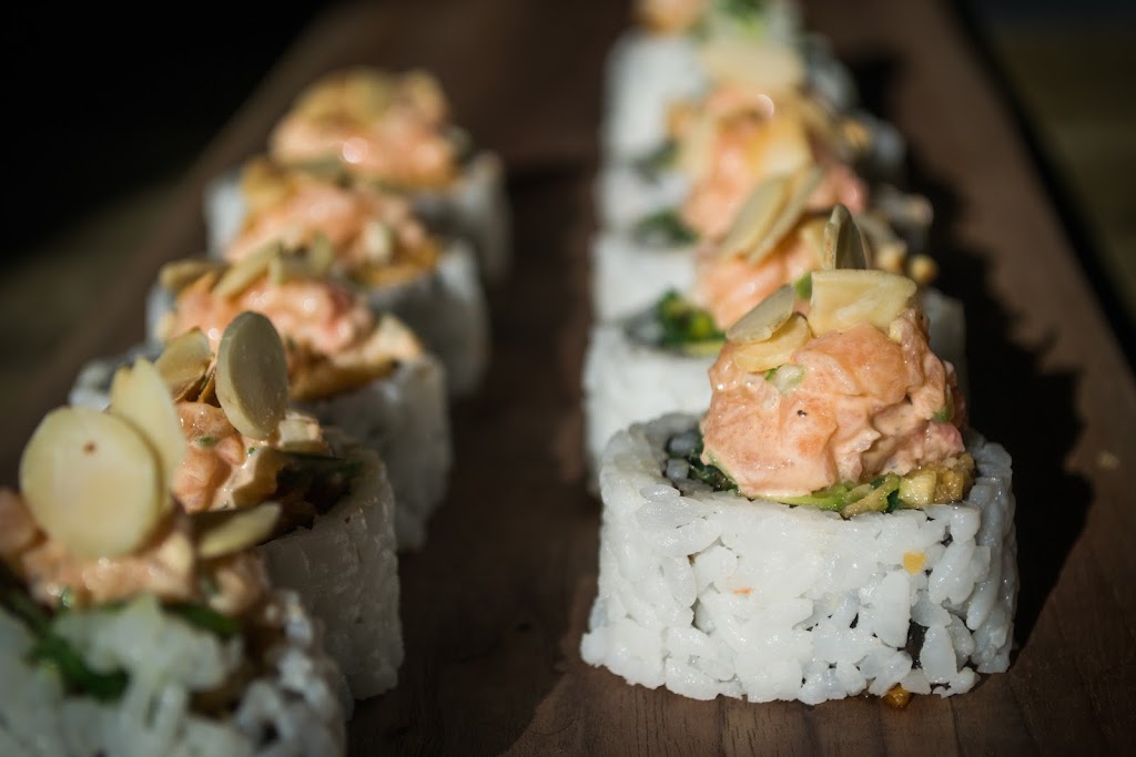 Sushis Chez Vous | 2400 21e Rue, Saint-Prosper, QC G0M 1Y0, Canada | Phone: (418) 222-4771