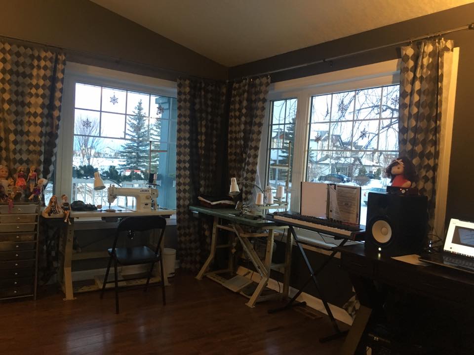 Elly Clothing | 47 Cimarron Meadows Way, Okotoks, AB T1S 1T3, Canada | Phone: (587) 581-8990
