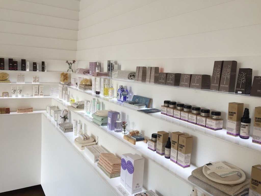 Art. 27 | 899 Queen St W, Toronto, ON M6J 1G5, Canada | Phone: (416) 504-3636