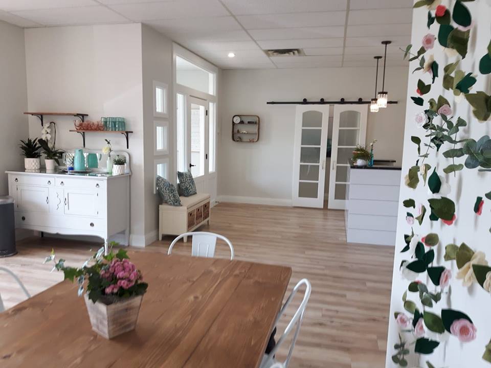 The Willow Studio | 1600 Lansdowne St Unit 16, Peterborough, ON K9J 7C7, Canada | Phone: (705) 755-0377