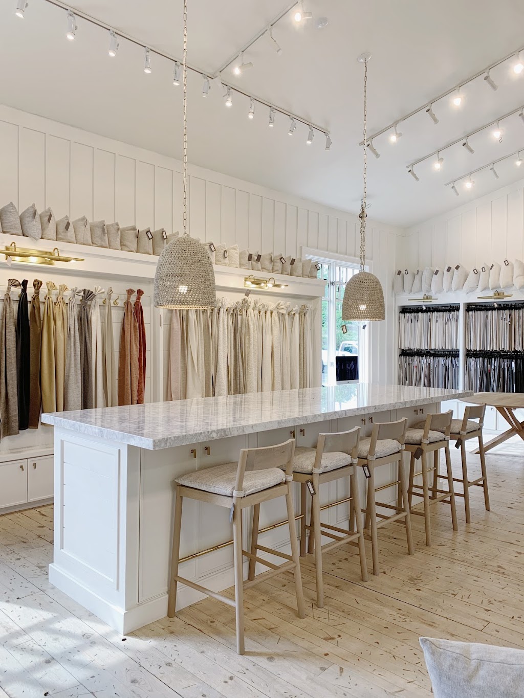 Muskoka Living Interiors | 3655 Muskoka District Road 118 West, Port Carling, ON P0B 1J0, Canada | Phone: (705) 765-6840