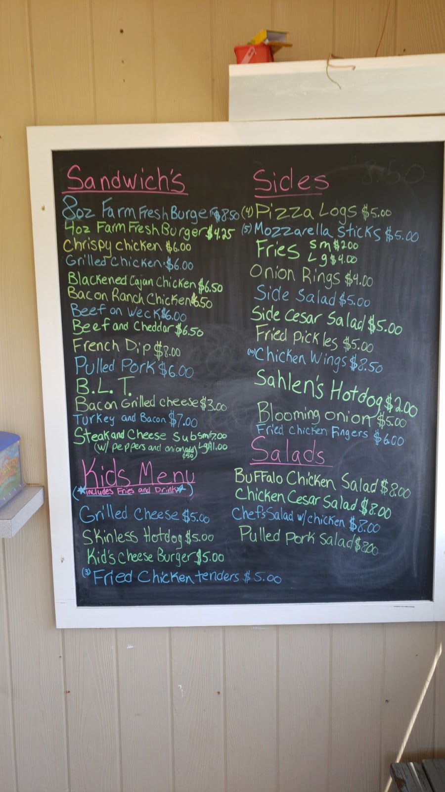 The Country Hotbox | 4078 N Ridge Rd, Lockport, NY 14094, USA | Phone: (716) 438-7023