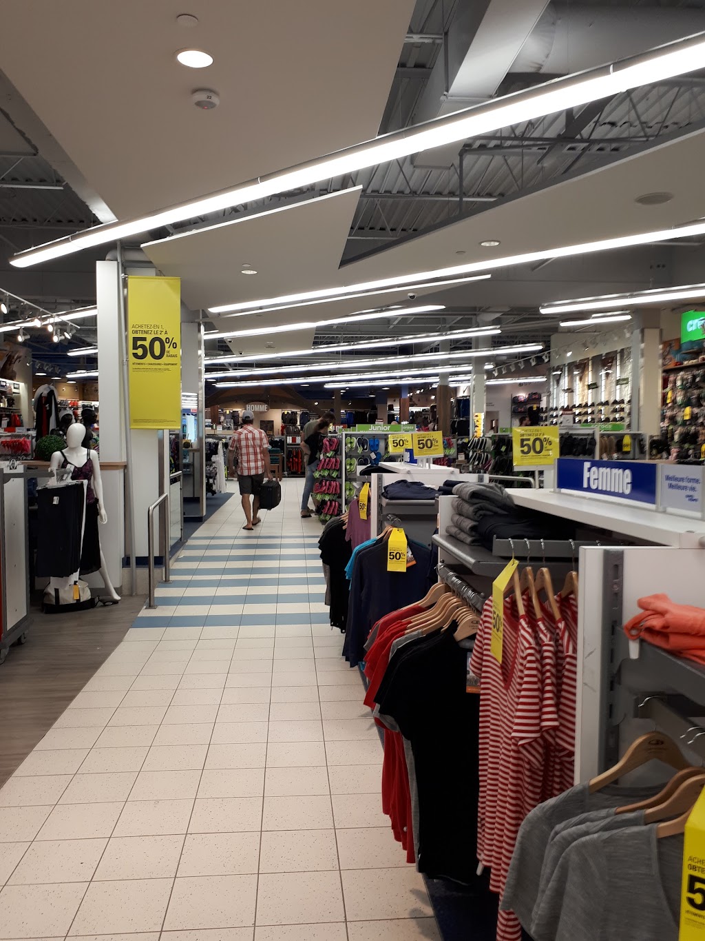 Sports Experts | 2700 Bd Laurier, Québec, QC G1V 2L8, Canada | Phone: (418) 659-4547