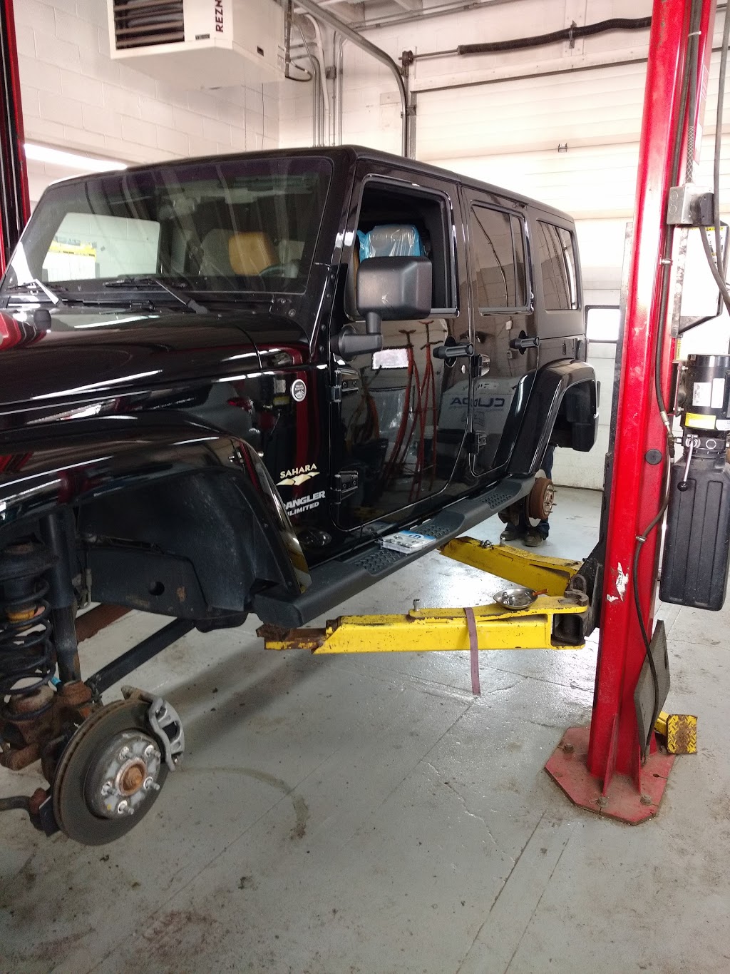 NAPA AUTOPRO - Erols Automotive | 216 River Ave, Cochrane, AB T4C 2C1, Canada | Phone: (403) 932-4632