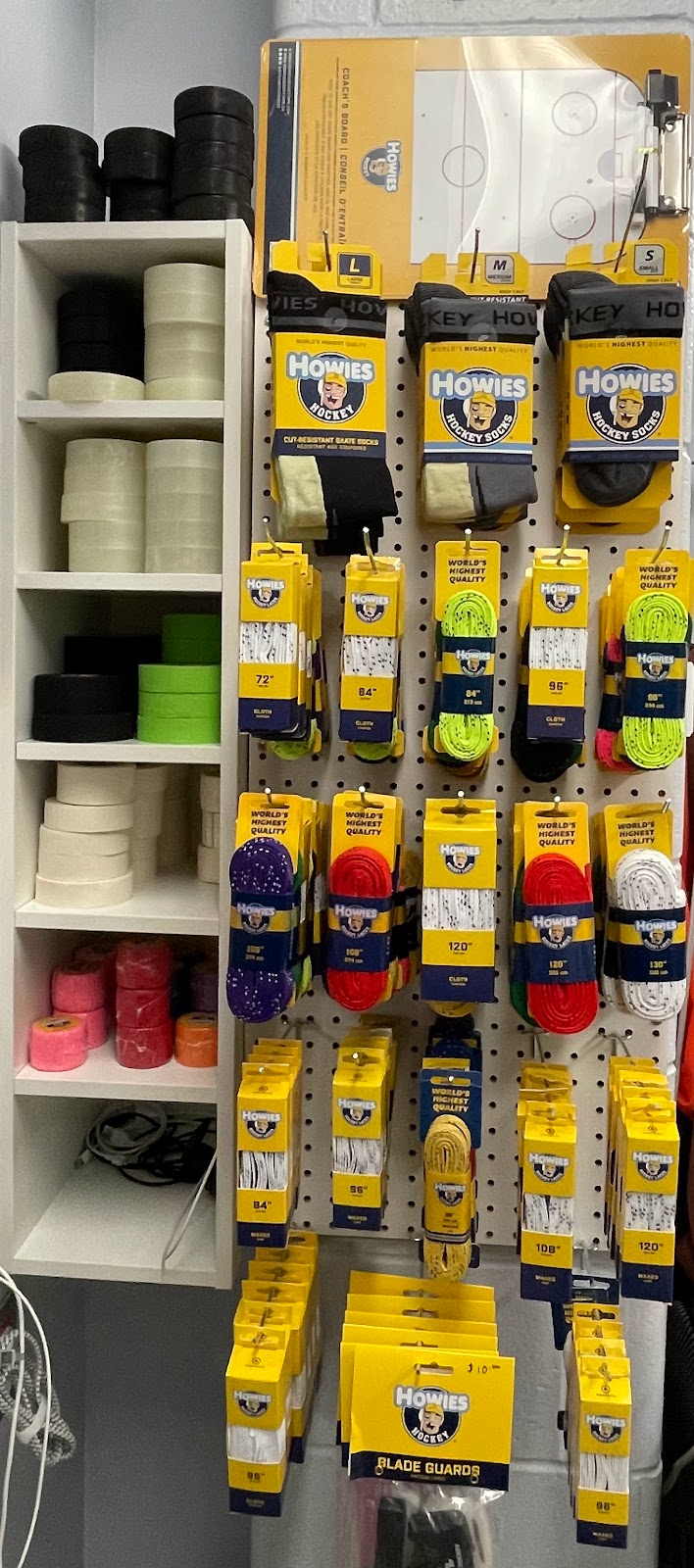 The Village Pro Shop - Manotick | 5572 Dr Leach Dr, Manotick, ON K4M 1C8, Canada | Phone: (613) 263-2858