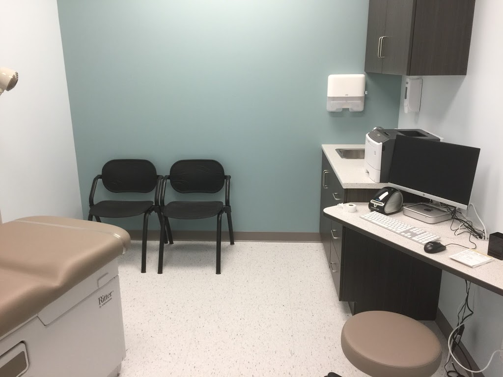 Richmond Oaks Medical Complex | 6265 Perth St, Richmond, ON K0A 2Z0, Canada