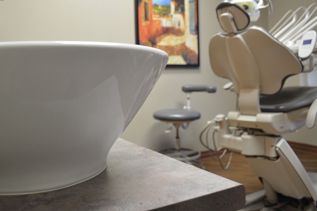 Centre de Santé Dentaire Michel Bibaud | 20 Boulevard des Châteaux local 102, Blainville, QC J7B 1Z8, Canada | Phone: (514) 907-9908
