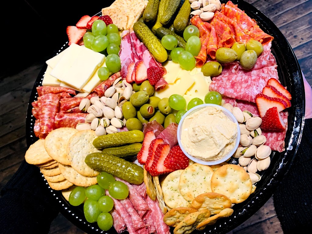The Mixed Grill | 32 Main St SW, Riverton, MB R0C 2R0, Canada | Phone: (204) 378-2947