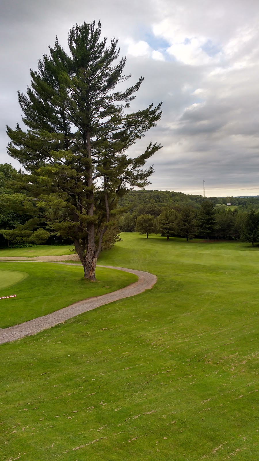 Midland Golf & Country Club | 9536 Penetanguishene Rd, Midland, ON L4R 2K6, Canada | Phone: (705) 526-5822