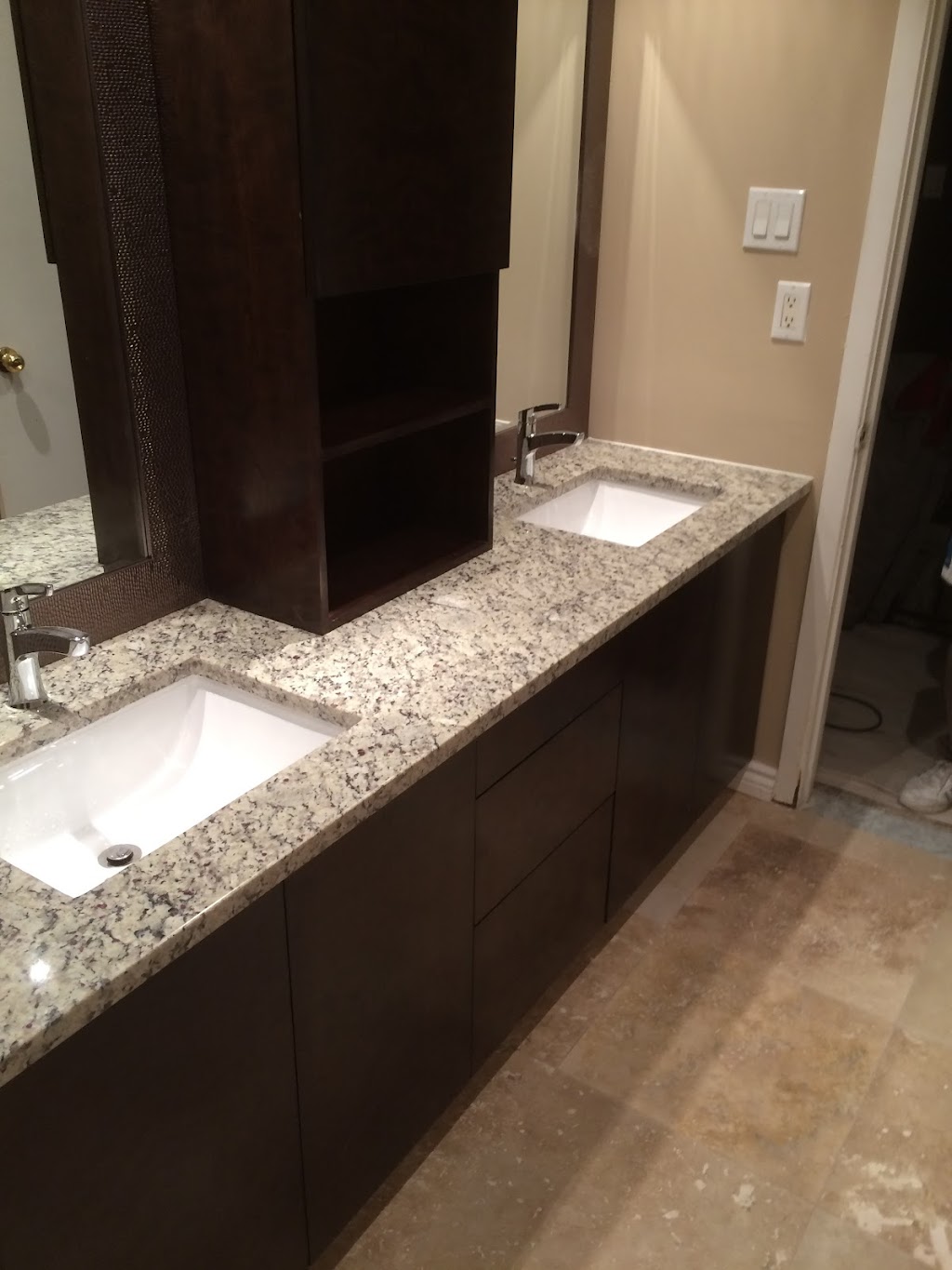 Elie Constructions | 29 Carling Ave, Ottawa, ON K1A 0E9, Canada | Phone: (613) 550-3943