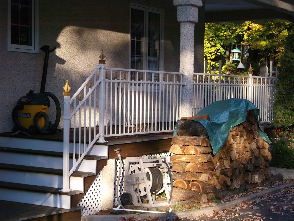 cloture vision fence | 25 Rue Lefebvre N local 7, Lachute, QC J8H 3R8, Canada | Phone: (514) 829-3422