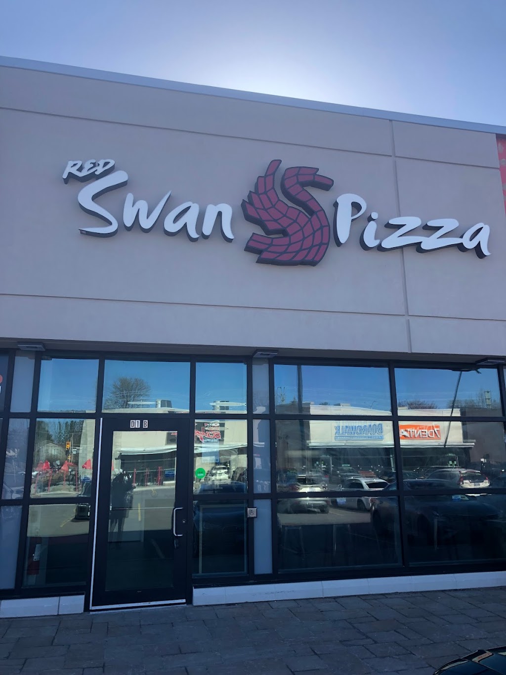 Red Swan Pizza | 782 Eagleson Rd Unit D1B, Ottawa, ON K2M 0N2, Canada | Phone: (613) 270-9991