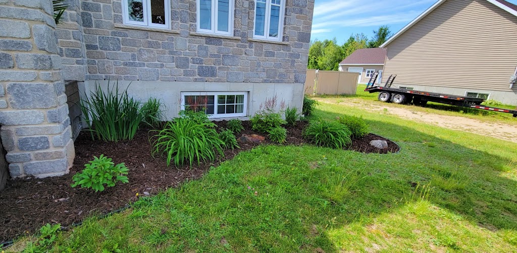 Entretien Paysager Des rosiers | Rue Gabriel, Saint-Boniface, QC G0X 2L0, Canada | Phone: (873) 255-5148
