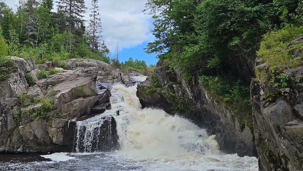 Parc de la Rivière-du-Moulin | 1577 Rue des Roitelets, Chicoutimi, QC G7H 0K8, Canada | Phone: (418) 698-3235