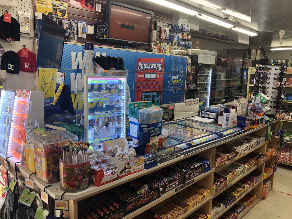Silverthorn Market convenience | 467 Silverthorn Ave, York, ON M6M 3H6, Canada | Phone: (416) 651-1984