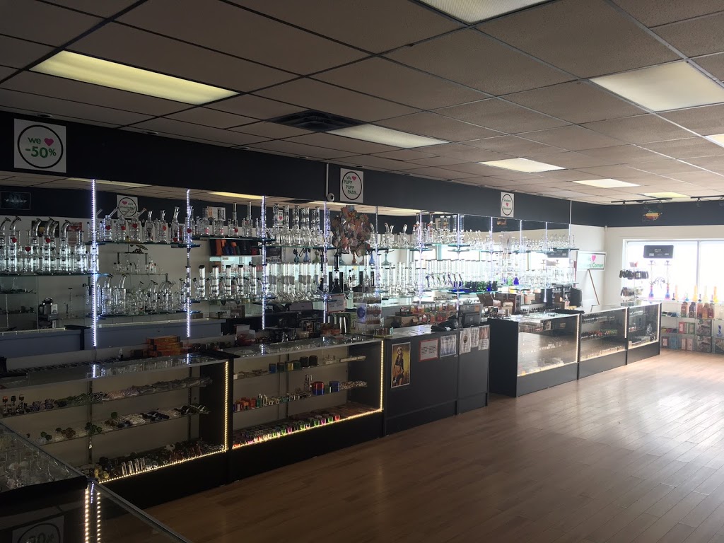 Smokers Corner Ltd | 1300 Village Ln, Okotoks, AB T1S 1Z6, Canada | Phone: (403) 938-7909