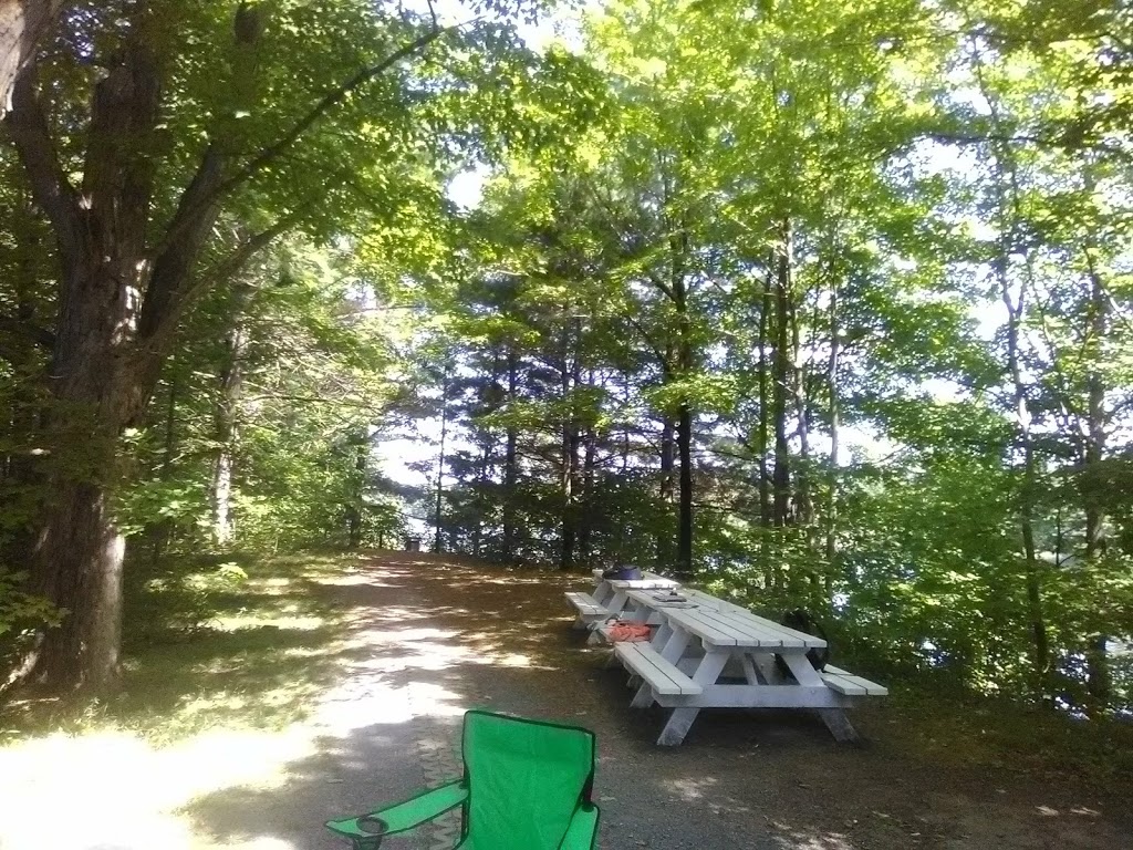 Elbow Lake Environmental Education Centre | 1500 Hewlett-Packard Ln, Perth Road, ON K0H 2L0, Canada | Phone: (613) 353-7968