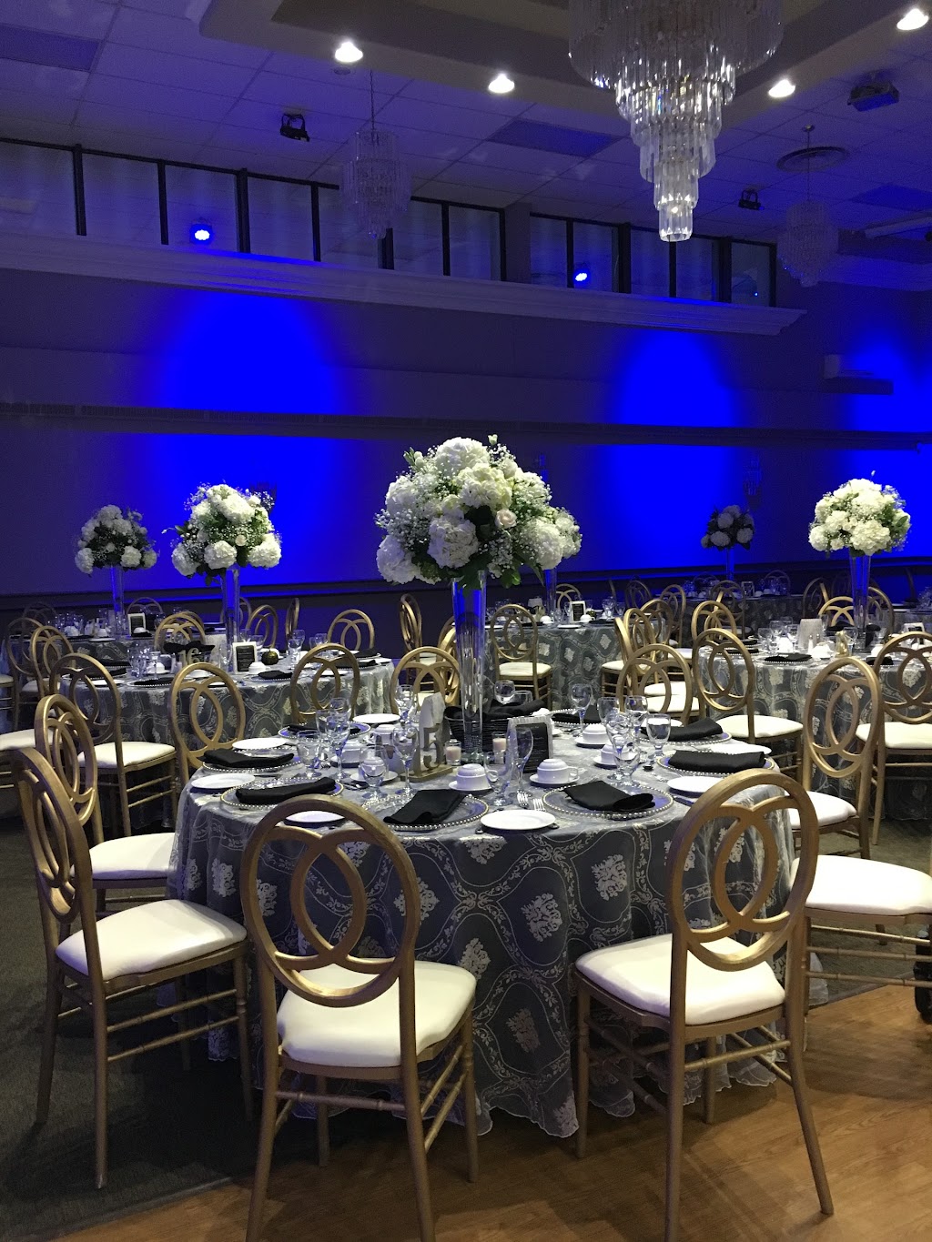 The Flower House | 3525 Portage Rd, Niagara Falls, ON L2J 2K5, Canada | Phone: (905) 354-1999