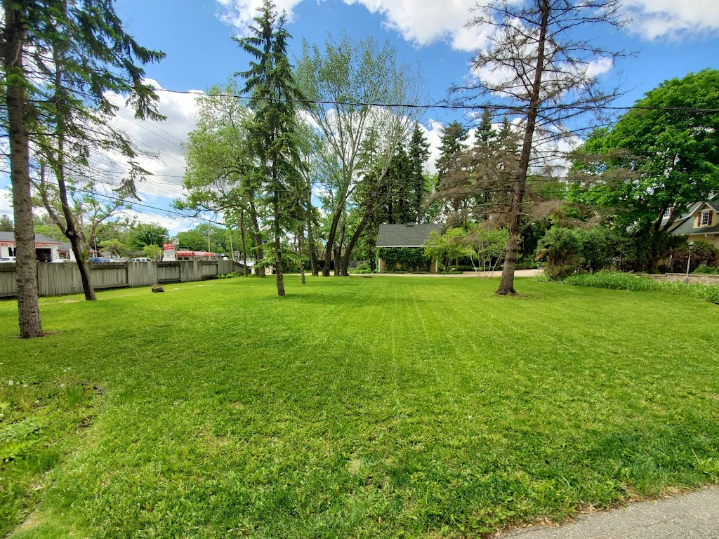 Lawn Master | 1858 Loudoun Rd, Winnipeg, MB R3S 1A4, Canada | Phone: (204) 952-7796